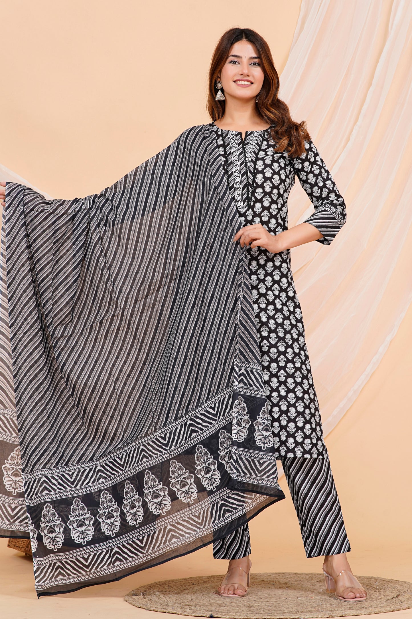 Black Pattern Kurta Set
