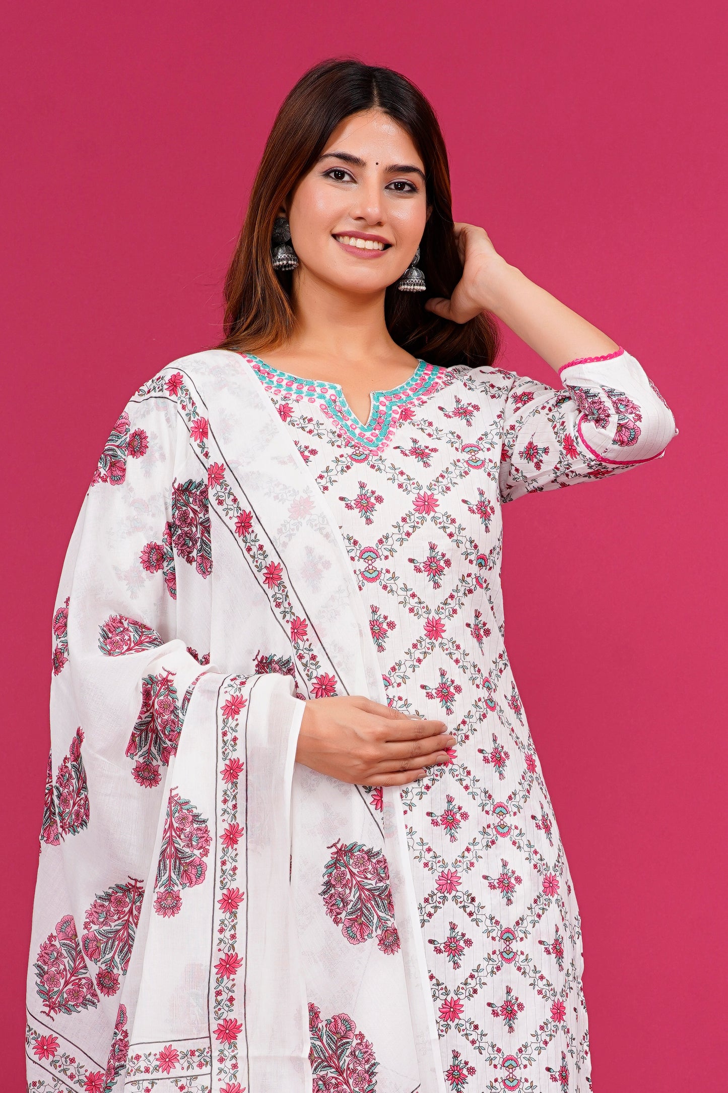 White And Red Pattern kurta Set